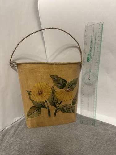 Farmhouse yellow sunflower - yellow,