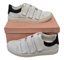 SOLEA Womens Magnificent White