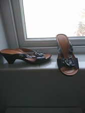 PAVERS NAVY LEATHER FLORAL TRIM WOMENS SLIDER SANDALS  WITH HEELS UK 7/EU 40