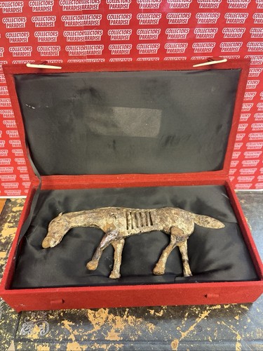 Metal burial horse antique - metal,