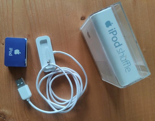 Boxed apple ipod shuffle - boxed,