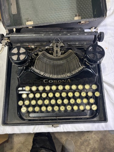 Antique 1920s corona model - 1920s,