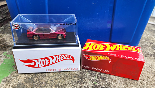 Hot wheels red line club - red,