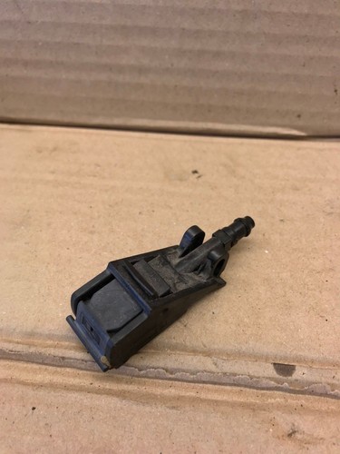 Polo windshield washer - vw, 6r