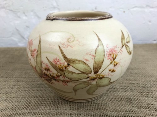 Lovely bovey studio - bovey, pottery