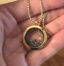 18k gold moon - rock, locket