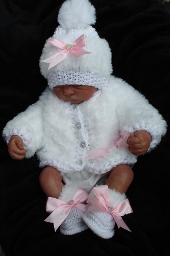 Lillbees hand knitted faux fur - knitted,