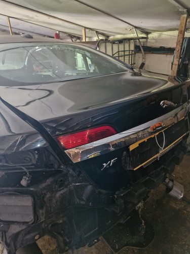 Jaguar x250 2010 bootlid - jaguar,