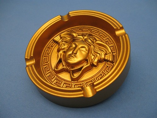Gold round ashtray gorgon - gold,