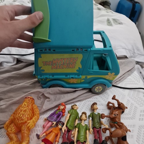Scooby doo mystery machine - doo, van