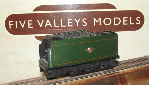 220926 hornby green - green, a3/4