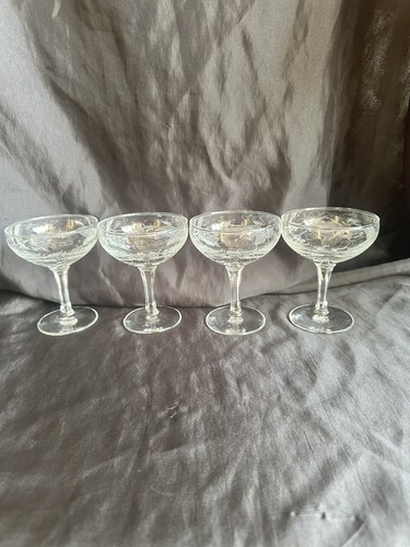 Vintage champagne saucers - ,