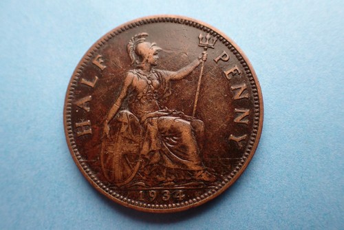 1934 half penny - 1934, v