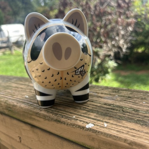 Bank piggy convict - bank,