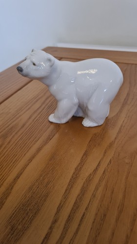 Lladro walking polar bear - lladro,