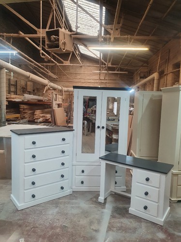 Bedroom furniture set - furniture, with