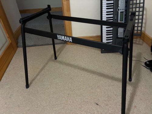 Yamaha keyboard stand - keyboard,