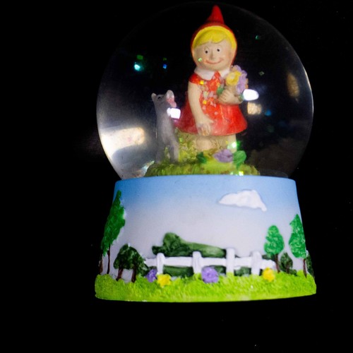 Snow globe waterball vintage - snow, globe/waterball