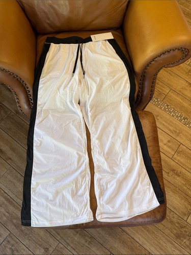 Nwt lululemon dance studio - lululemon,