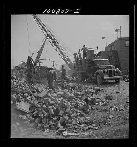 Photo 1930s salvage yard - yard, scrap