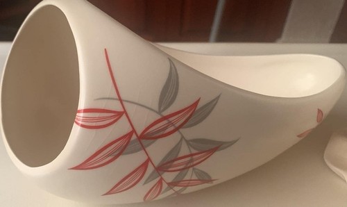 Rare find beswick basket - rare,
