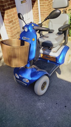 Blue roadmaster deluxe - roadmaster,