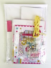 Craftwork Cards Daisy. Ditsy