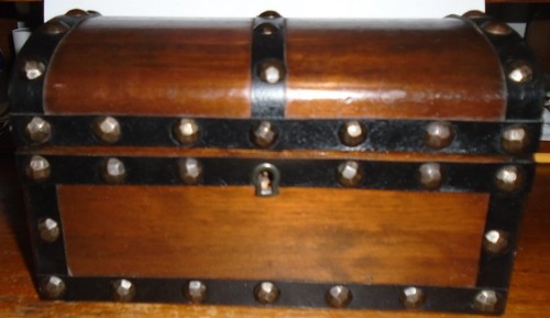 Vintage jewelry box - jewelry, chest