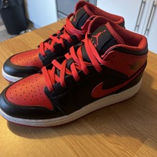 Nike Air Jordans 1 mid