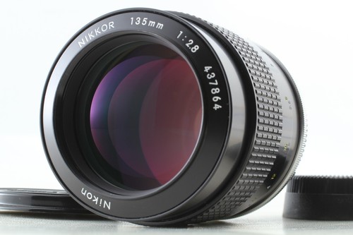 Mint nikon new nikkor 135mm - [mint],