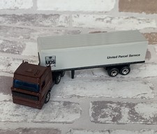 Matchbox 1/86 DAF 3300 Spacecab UPS Articulated Trailer - Vintage Diecast Lorry