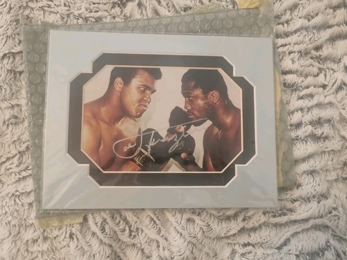 Joe frazier hand signed photo - frazier,