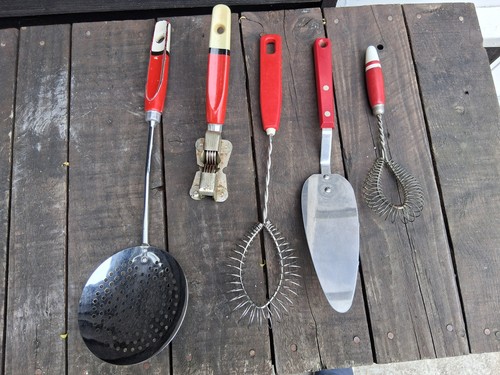 Vintage red white handle - vintage,