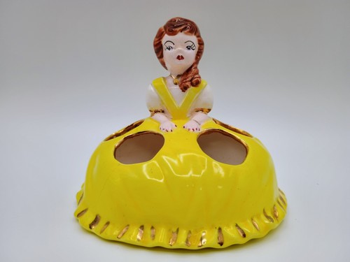Vtg ceramic lady - vtg,