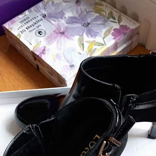 Lotus women black patent - black,