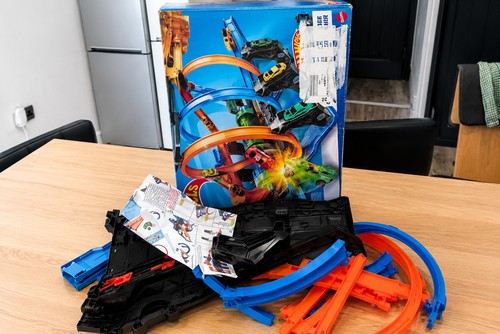 Hot wheels action spiral crash - hot,