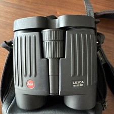 Leica Trinovid 8x42 BN binoculars in immaculate condition with leather case 