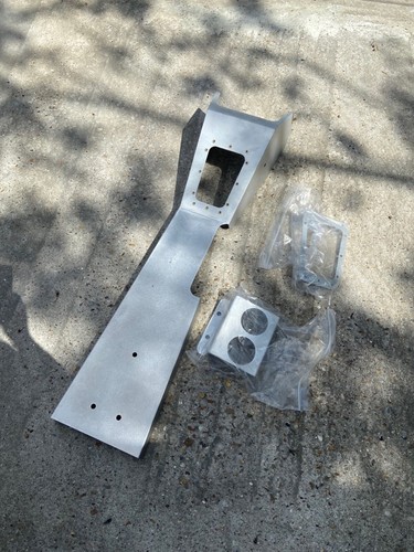 Skillard center console - center,