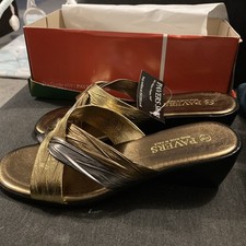 Pavers Size 5 Silver And Gold