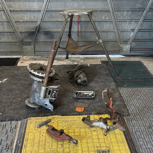 Ridgid 300 pipe threading - pipe,