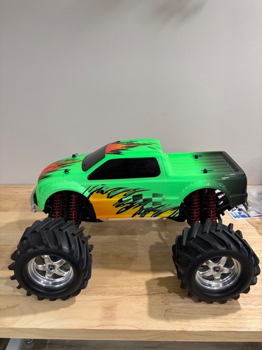 Traxxas maxx brand new - maxx, 3906