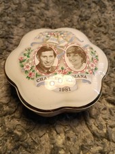 Vintage Royal Collectable Charles and diana trinket box ringtons Palissy