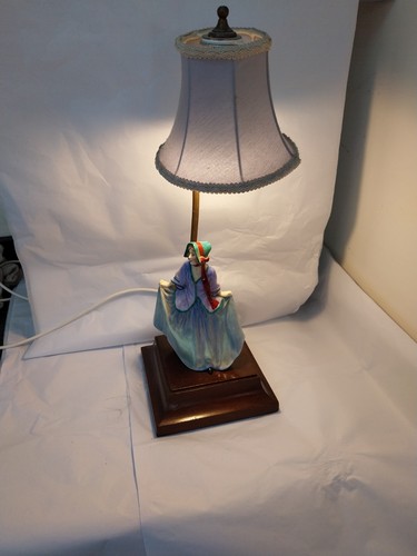 Vintage royal doulton pottery - royal,