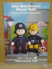JEAN GREENHOWE'S TOY MASCOT KNITTING PATTERNS BOOK, 10x DOLLS & KNITTED DISPLAYS