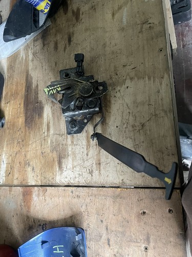 Fiesta st150 bonnet lock - fiesta,