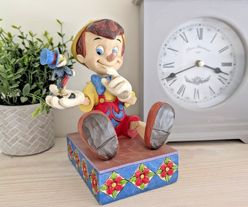 Disney traditions showcase - disney,