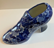 Vintage Blue-White Floral