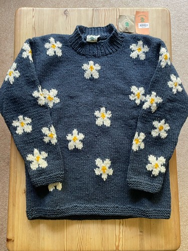 Pachamama daisy jumper - daisy,