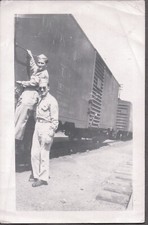 VINTAGE PHOTOGRAPH WW11 MEN'S