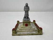 MODEL RAILWAY OO GAUGE WAR MEMORIAL GARDEN WITH SOLDIER-SOLD AS SEEN